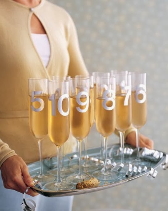 24 Great Ideas for The Best New Year Eve Party (5)