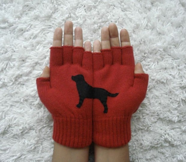 A Collection of Cute Handmade Christmas Gloves (11)