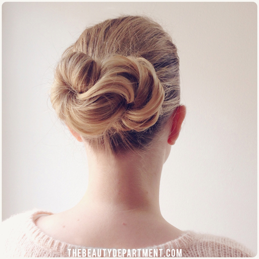 17 Romantic Hairstyle Ideas and Tutorials  (4)