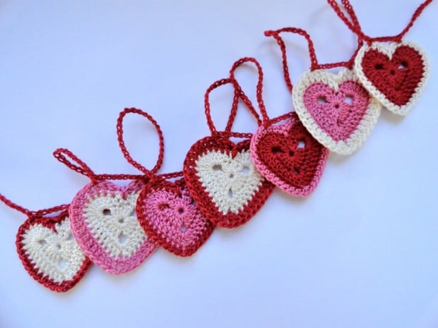 18 Wonderful Handmade Valentine's Day Banners (2)