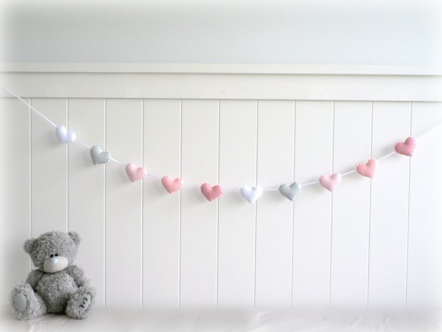 18 Wonderful Handmade Valentine's Day Banners (8)
