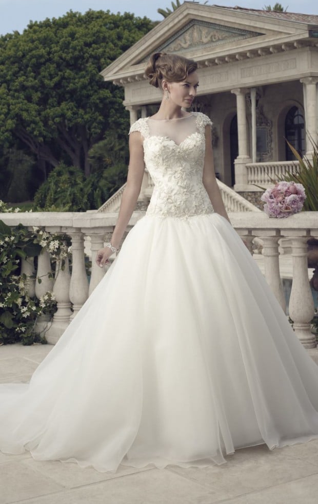 20 Beautiful Ball Gown Wedding Dresses for Glamorous Brides (3)