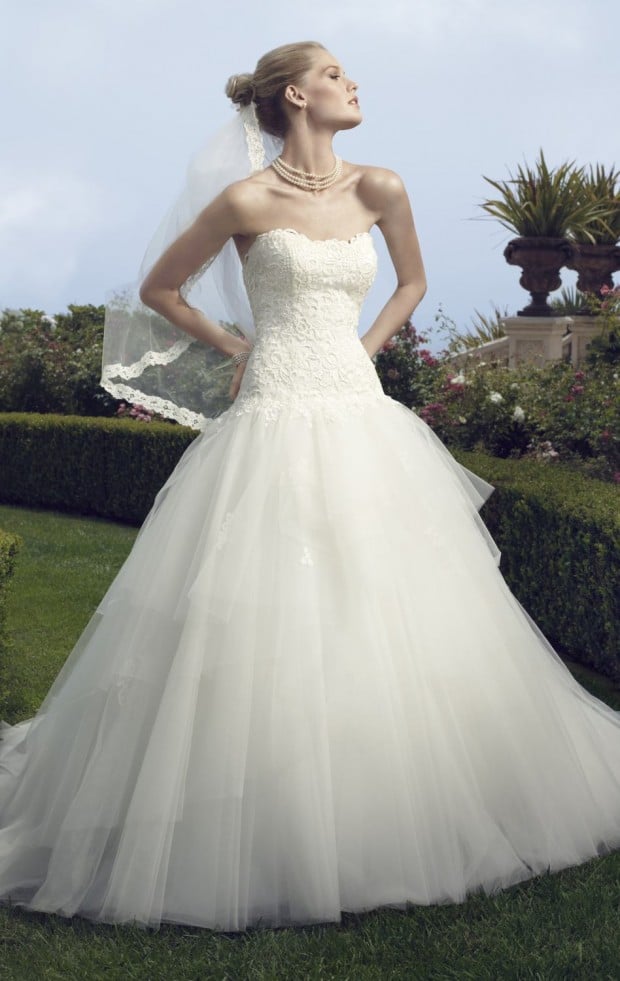 20 Beautiful Ball Gown Wedding Dresses for Glamorous Brides (5)
