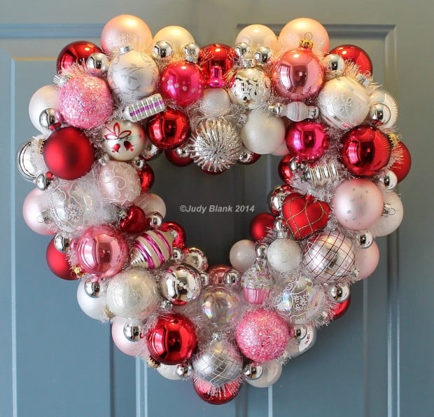 20 Heart Melting Handmade Valentine's Wreaths (16)