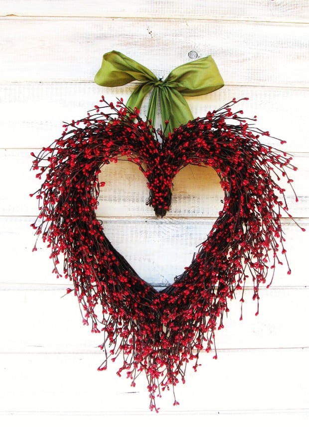 20 Heart Melting Handmade Valentine's Wreaths (2)