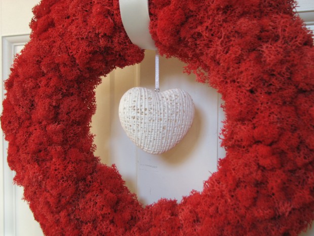 20 Heart Melting Handmade Valentine's Wreaths (9)