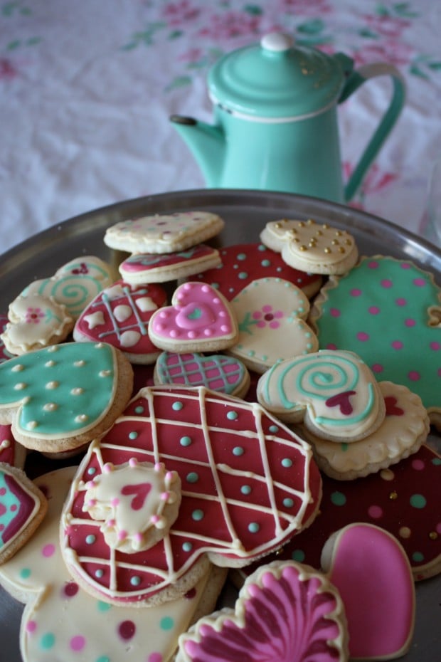 21 Delicious Valentine's Cookie Recipes (13)