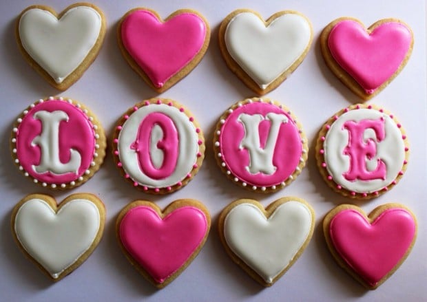 21 Delicious Valentine's Cookie Recipes (21)