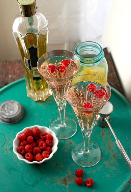 23 Romantic Cocktails for Valentine’s Day  (17)