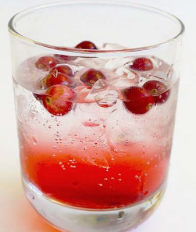 23 Romantic Cocktails for Valentine’s Day  (19)