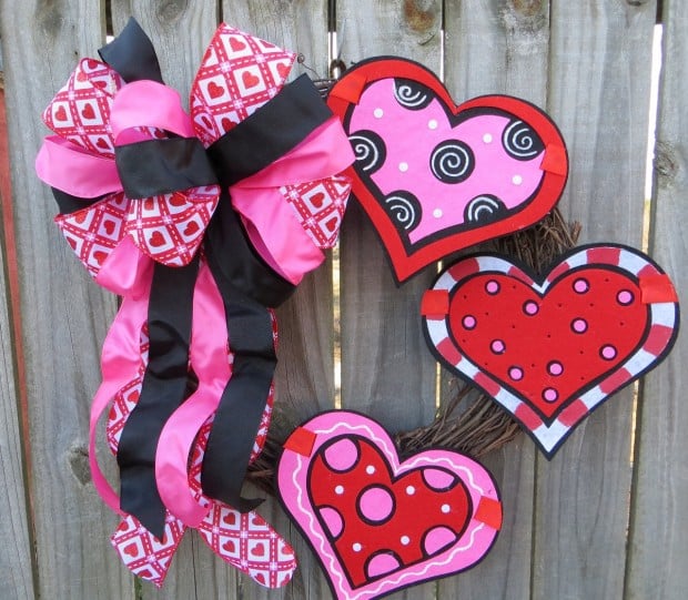 25 Outstandingly Cute Handmade Valentine's Wreath Designs (15)
