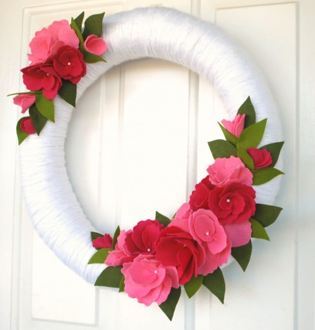 25 Outstandingly Cute Handmade Valentine's Wreath Designs (3)