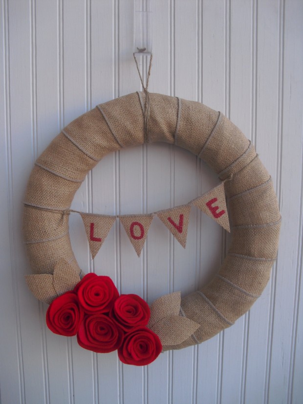 25 Outstandingly Cute Handmade Valentine's Wreath Designs (6)
