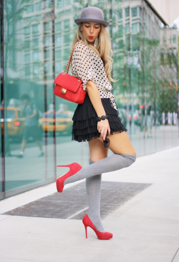 How to Wear Knee High Socks 19 Stylish Outfit Ideas (7)