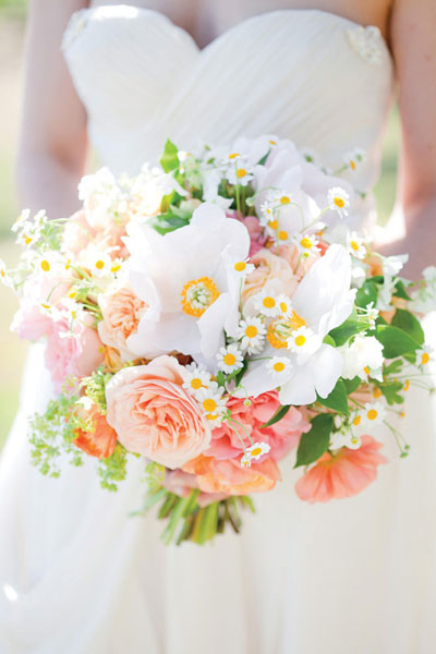 17 Romantic Spring Wedding Bouquets (12)