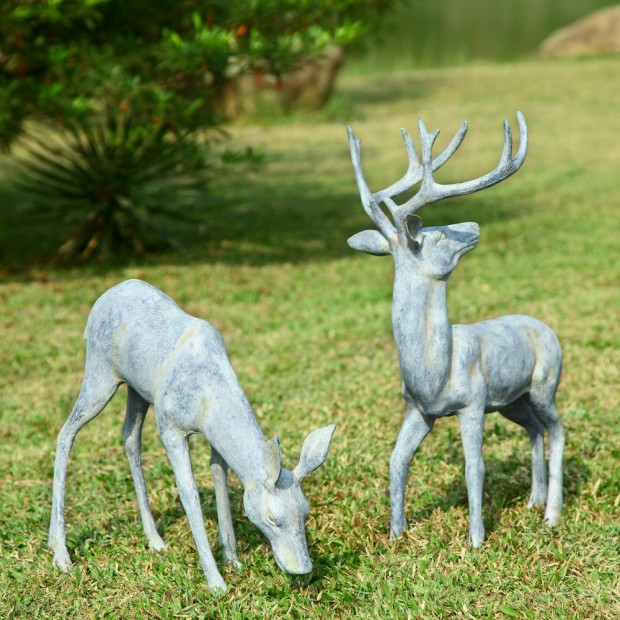 19 Entertaining Animal Statue Outdoor Spring Decorations (8)