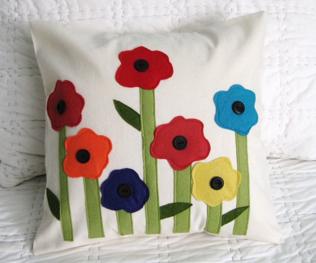 19 Springtime DIY Pillow Decoration Designs (5)