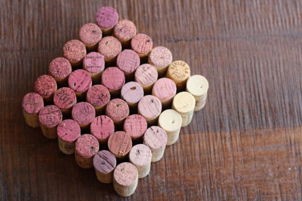 22 Creative and Useful DIY Ideas with Wine Cork (11)