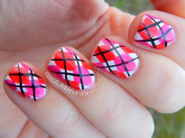 22 Sweet and Easy Valentine’s Day Nail Art Ideas (12)