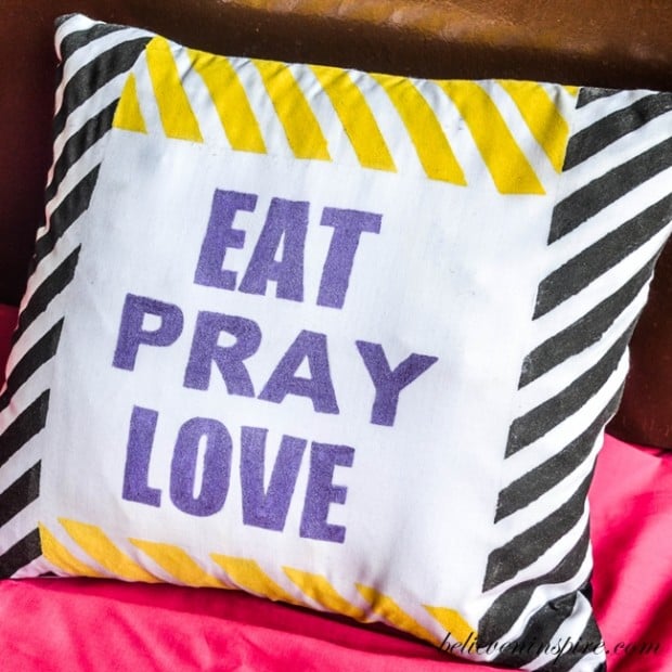 23 Decorative DIY Pillow Ideas for Your Home (10)