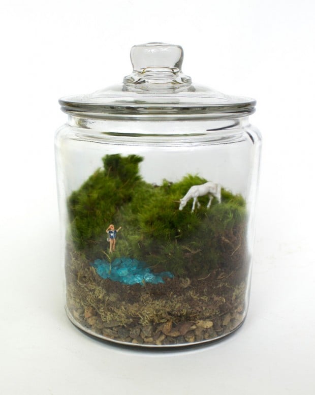 27 Small and Cute Themed Terrariums (25)