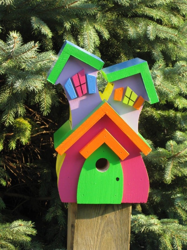 15 Decorative and Handmade Wooden Bird Houses - Style Motivation