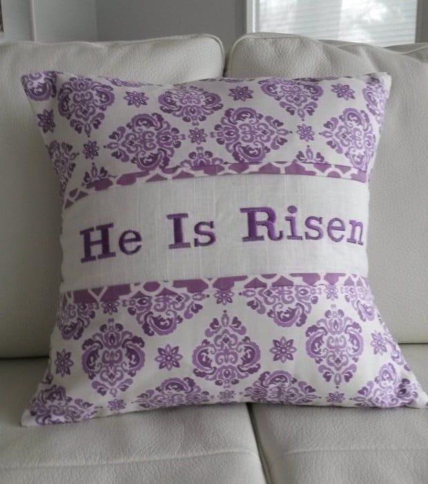 16 Adorable Handmade Decorative Easter Pillows (8)