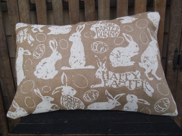 16 Adorable Handmade Decorative Easter Pillows (9)