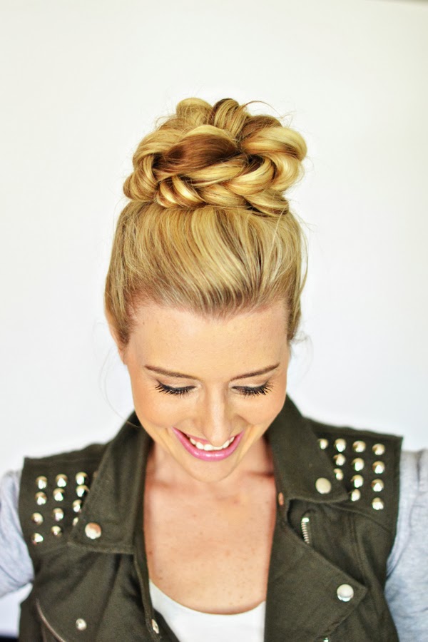 17 Gorgeous Easy Hairstyle Ideas for Spring Days (8)