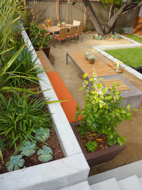18 Great Design Ideas for Small City Backyards (15)