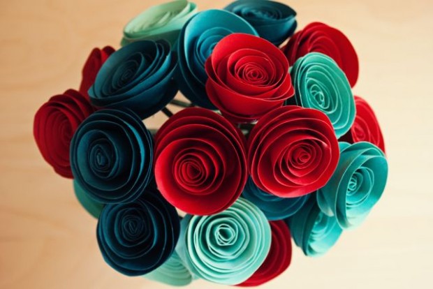 19 Cute DIY Paper Flower Ideas to Celebrate Spring (5)