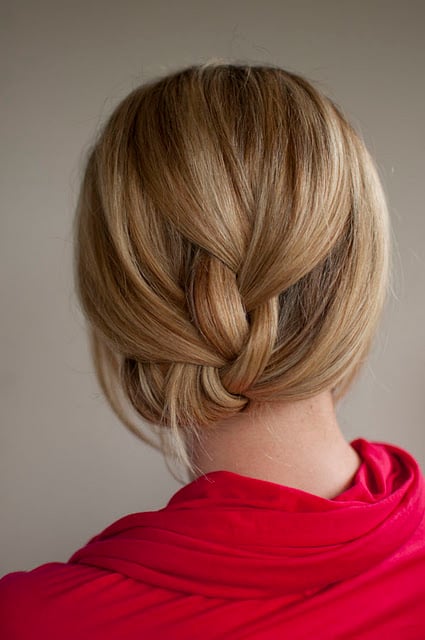 19 Cute and Easy Hairstyles that Can Be Done in 10 Minutes (16)