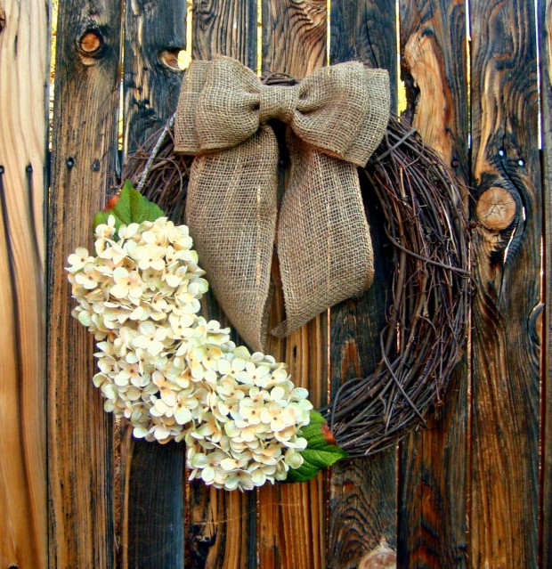 19 Fresh-Looking Handmade Spring Wreath Ideas (13)