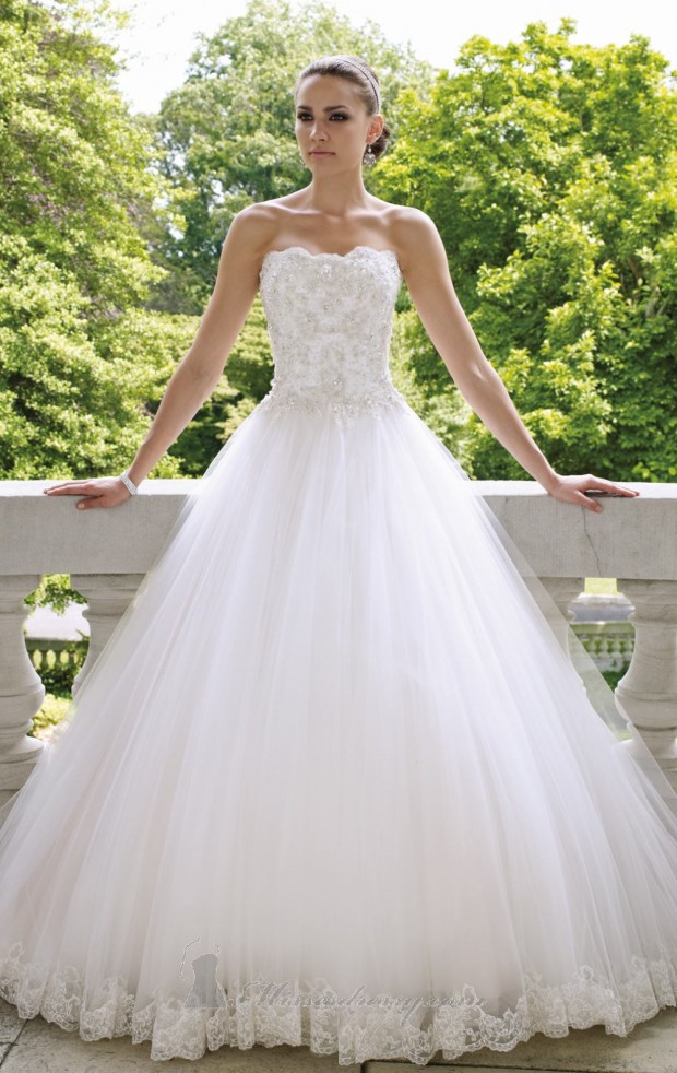 20 Elegant Strapless Wedding Dresses (15)