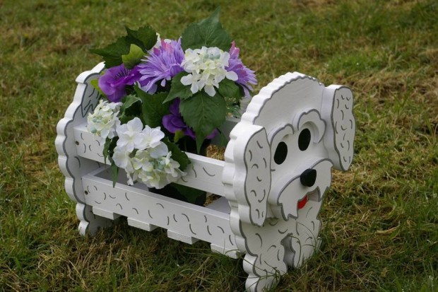 24 Outstandingly Cute DIY Canine Planters (2)
