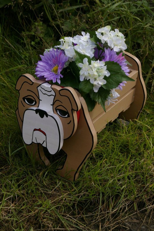 24 Outstandingly Cute DIY Canine Planters (4)