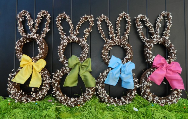 26 Creative and Easy Handmade Easter Wreath Designs (10)