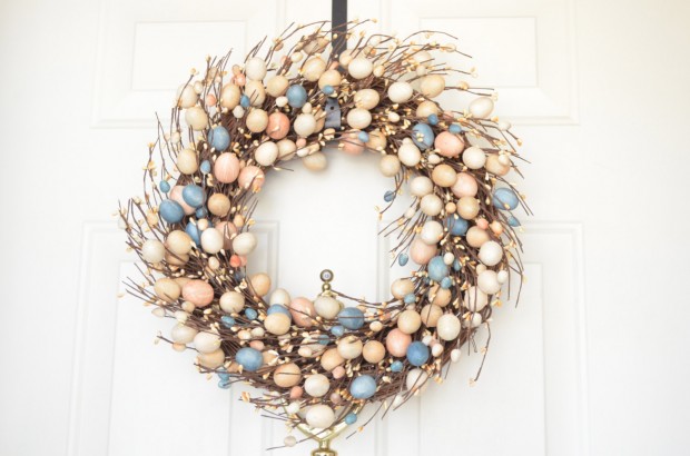 26 Creative and Easy Handmade Easter Wreath Designs (25)
