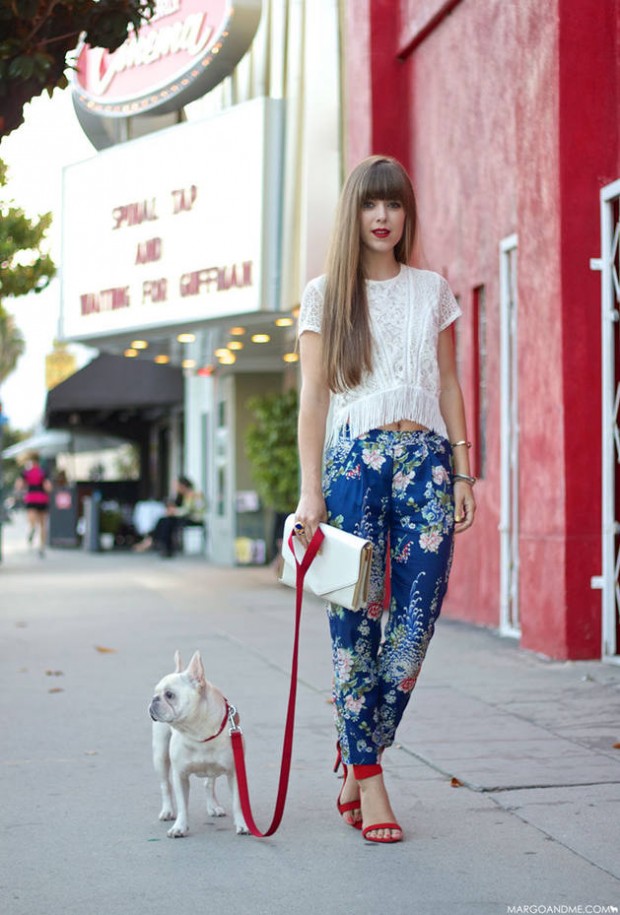 17 Amazing Outfit Ideas with Floral Pants (15)