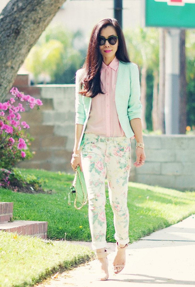 17 Amazing Outfit Ideas with Floral Pants (3)