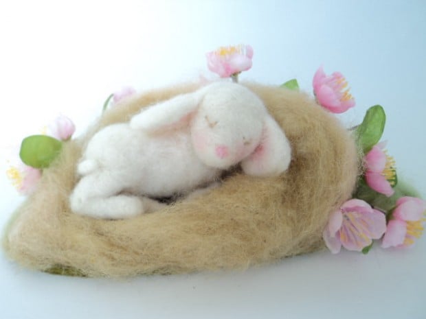 17 Cute & Handmade Needle Felted Easter Decorations (1)