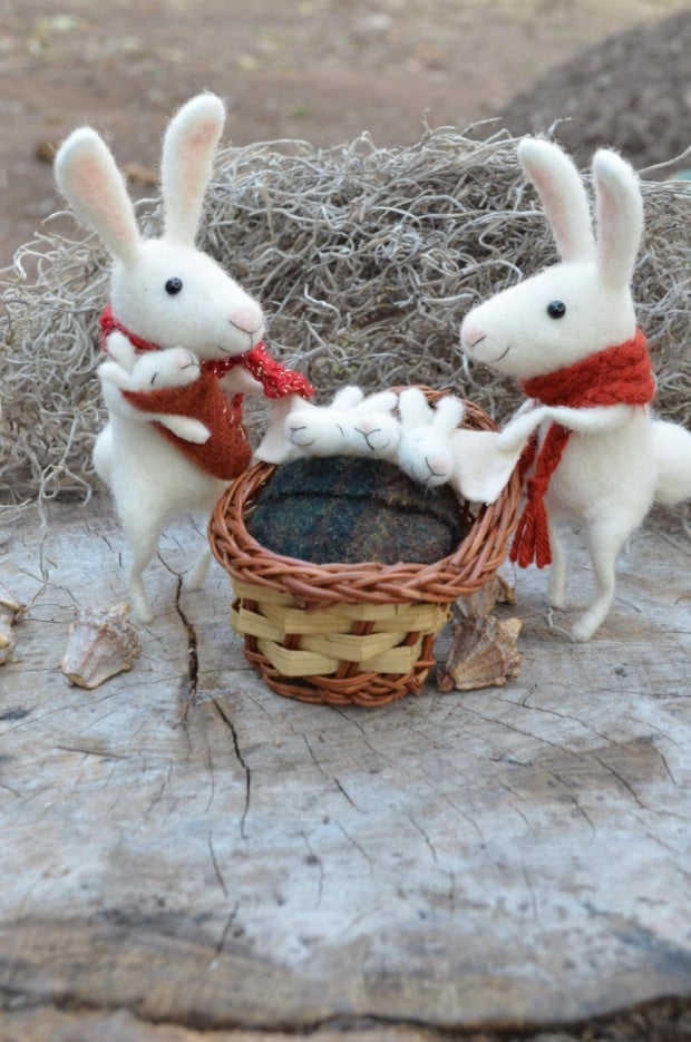 17 Cute & Handmade Needle Felted Easter Decorations (10)