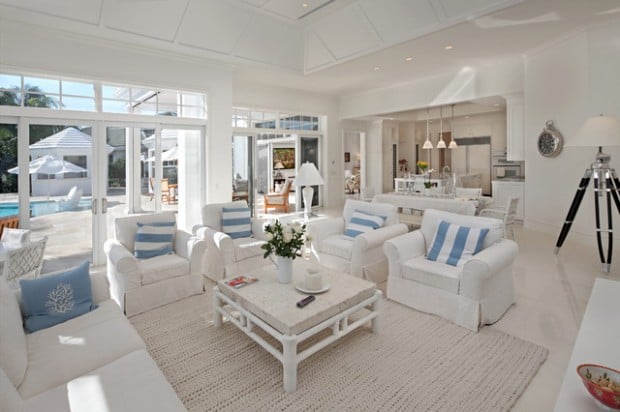 18 Beach Cottage Interior Design Ideas Inspired by The Sea  (17)