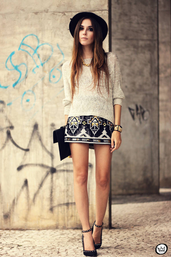 20 Outfits with Skirts for Trendy Chic Spring Look (6)