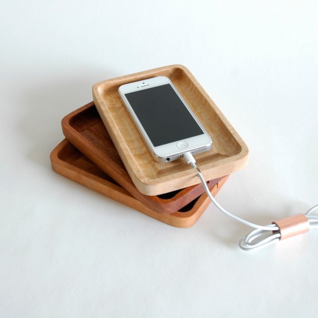 22 Easy DIY Driftwood Docking Stations for Your Devices (2)