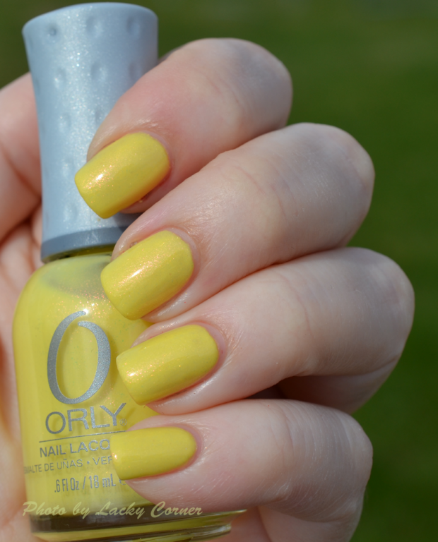 Different Shades of Yellow on Your Nails for Crazy Summer Nail Design (2)