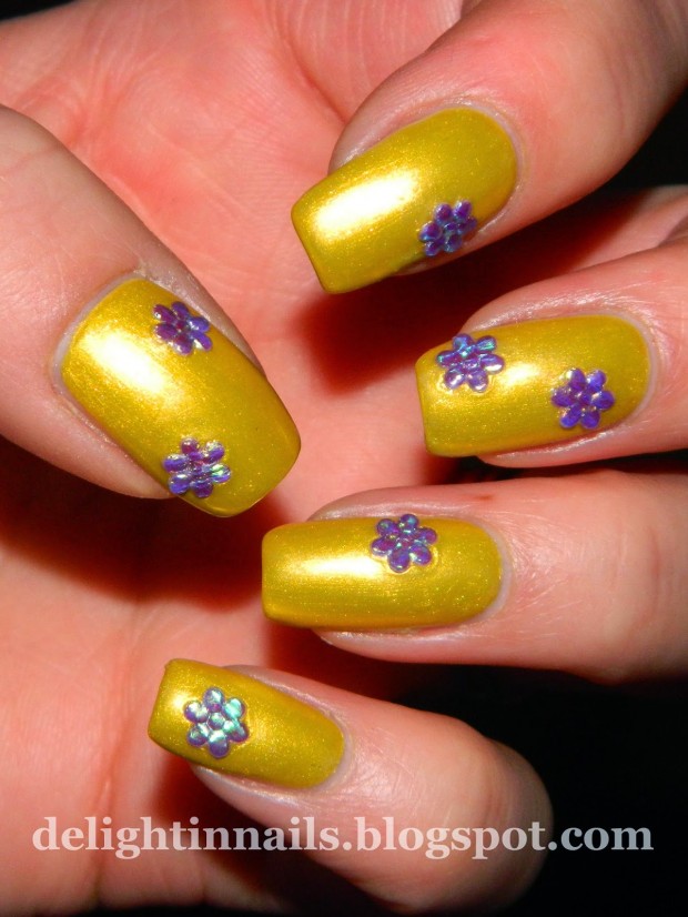 Different Shades of Yellow on Your Nails for Crazy Summer Nail Design (8)