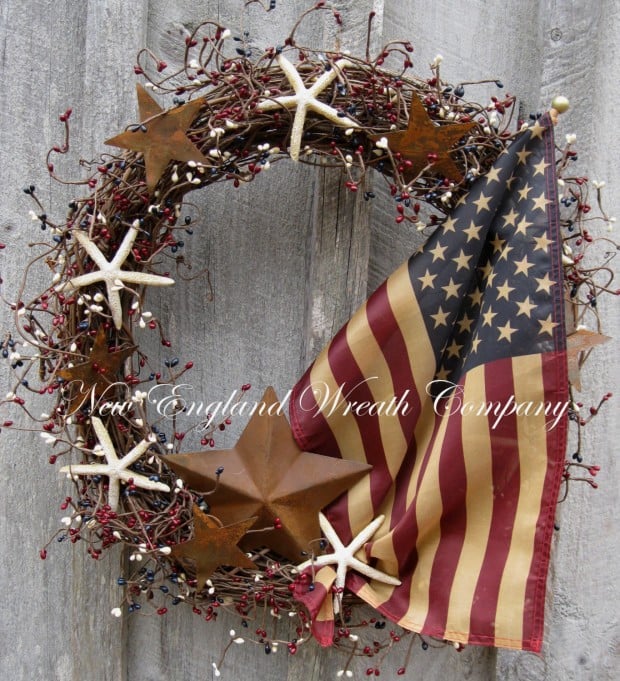 15 Festive Handmade 4th of July Wreath Designs (15)