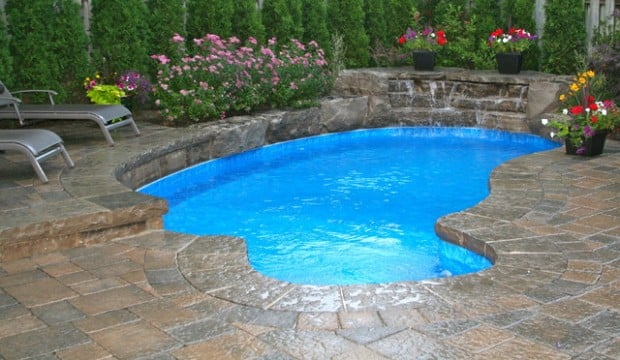 Amazing Pool Design Ideas for Your Small Backyard Area (8)