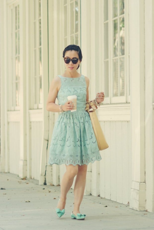 HallieDaily-Summer-Braid-and-Mint-Lace-Dress_15